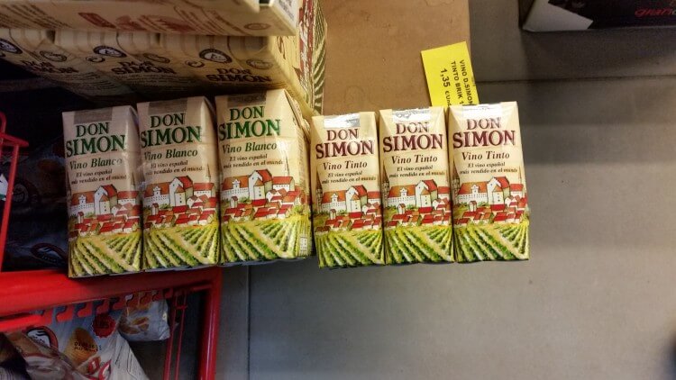 Handy lunchbox-sized poppers/juice boxes of wine!