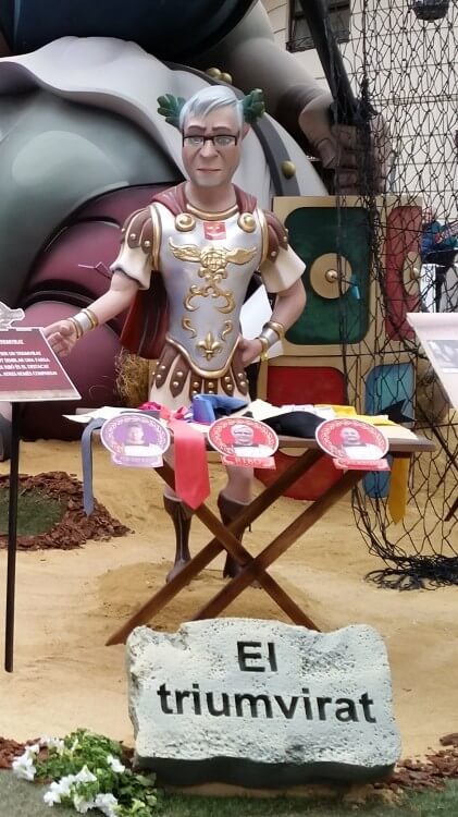 Politicians (unsurprisingly) are popular sculptures to be burnt. And it turns out that the Spanish have one that looks a bit like Kevin Rudd.