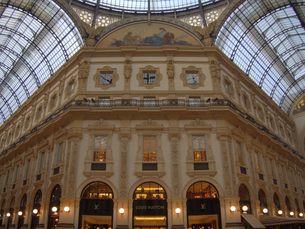 One of the most famous shopping districts in Italy: Galleria Vittorio Emanuele II.