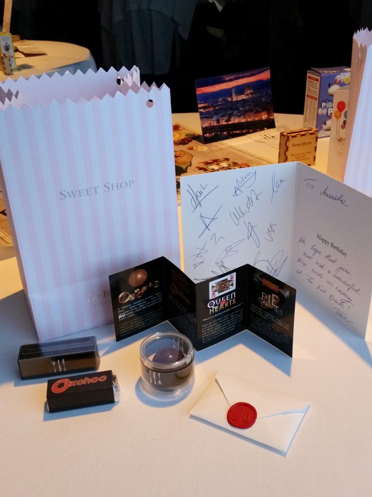 A little lollybag to take home at the end of the meal. (For people not committed enough to finish the meal in the restaurant)