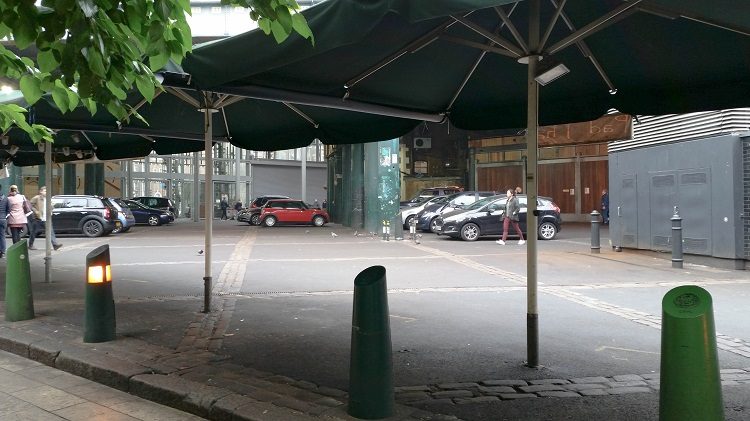 When I went back to Borough Market the second time, I thought I'd been taking crazy pills because there was not one trace of a food market.