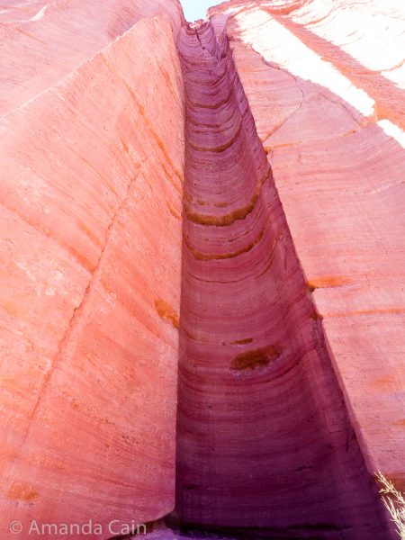 If you shout into this semi-circular chimney then you will hear it echo 4-5 times because of the perfect acoustics of the canyon.