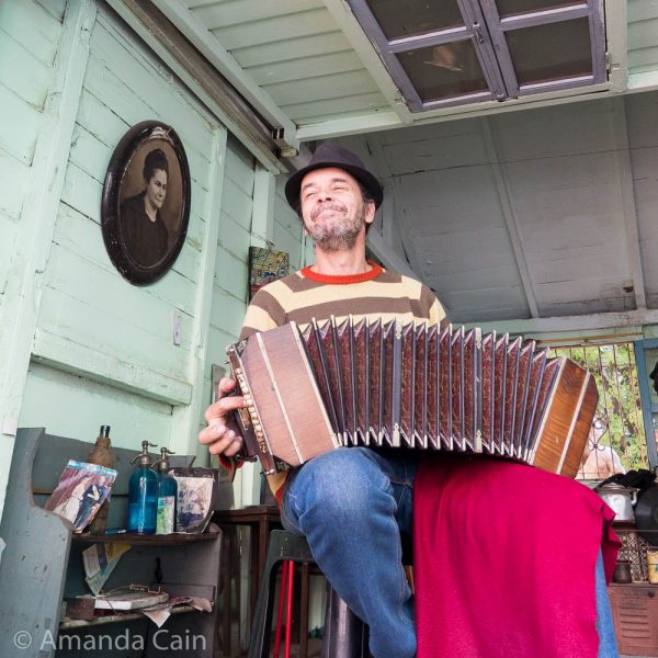 One of the many buskers of La Boca.