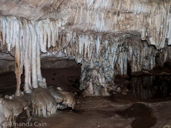 Some of the rock formations in Cueva Humajalanta.