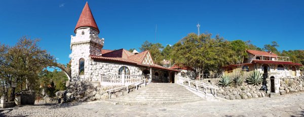 A mediaeval castle in the middle of a remote canyon in Mexico? Sure, why wouldn't that be weird?